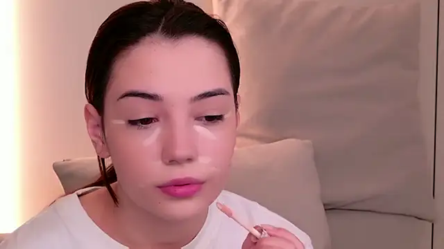 Alice Deleon online show from 04/09/26, 10:42