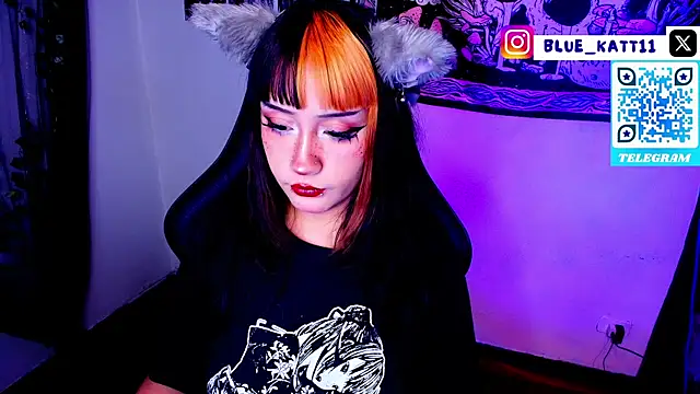 Snapshot of blue_katt chatting on 06/16/26, 05:54 blue katt online show from 06/16/26, 05:54