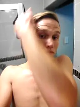 Ruanie online show from 04/17/26, 07:39