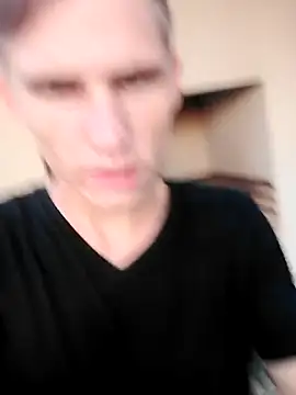 Ruanie online show from 04/25/26, 03:31