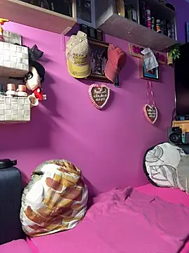 sexymelli18 online show from 01/09/26, 06:42