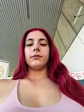 Snapshot of sexymelli18 chatting on 06/25/26, 12:53 sexymelli18 online show from 06/25/26, 12:53
