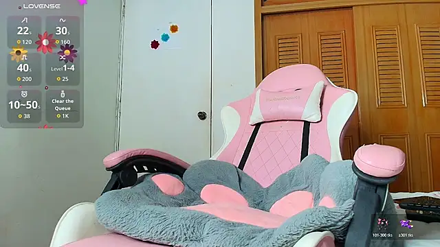 Peach Rose  online show from 02/10/26, 11:31