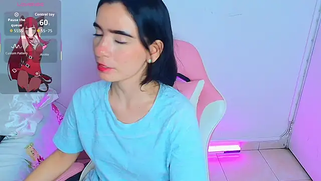 Peach Rose  online show from 04/04/26, 12:42