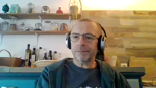 Snapshot of Xavspank2 chatting on 10/08/25, 09:51 Xavspank2 online show from 10/08/25, 09:51