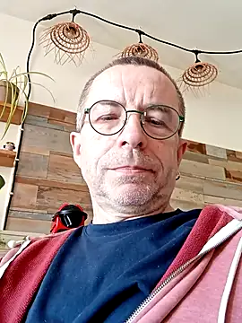 Xavspank2 online show from 03/17/26, 02:31