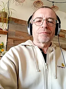 Xavspank2 online show from 03/30/26, 09:43
