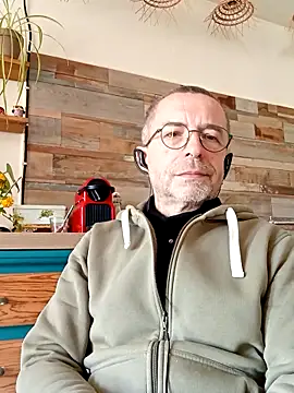 Xavspank2 online show from 03/31/26, 09:21