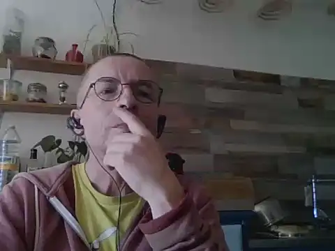 Xavspank2 online show from 04/15/26, 01:18
