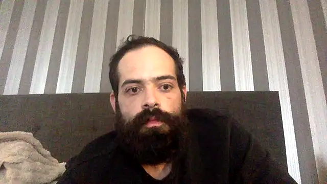 Snapshot of guccititi chatting on 09/26/25, 09:30 guccititi online show from 09/26/25, 09:30