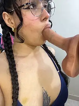 Snapshot of Emma_Winslow chatting on 10/09/25, 06:11 Emma Winslow online show from 10/09/25, 06:11