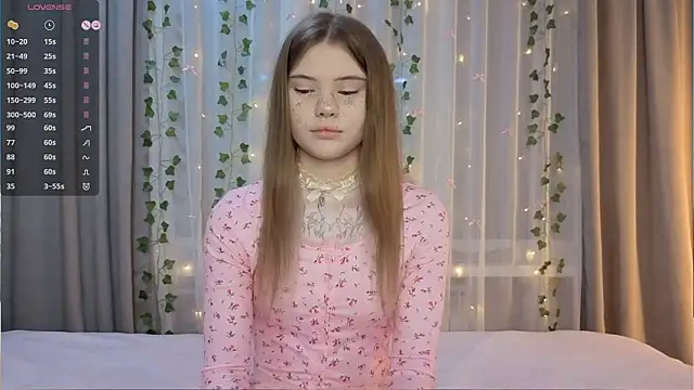 Snapshot of CarolinePepper chatting on 02/28/26, 01:45 CarolinePepper online show from 02/28/26, 01:45