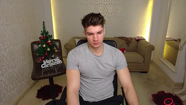 MaxKaiden online show from 12/19/25, 05:58