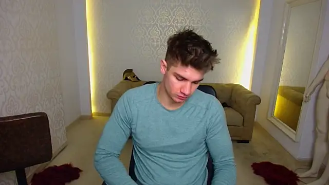 MaxKaiden online show from 01/18/26, 06:17