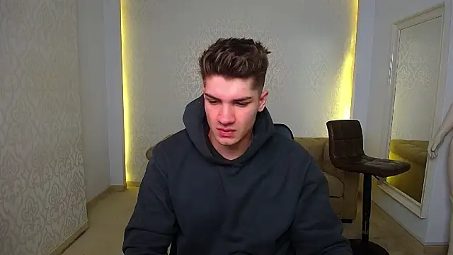 MaxKaiden online show from 02/06/26, 06:40