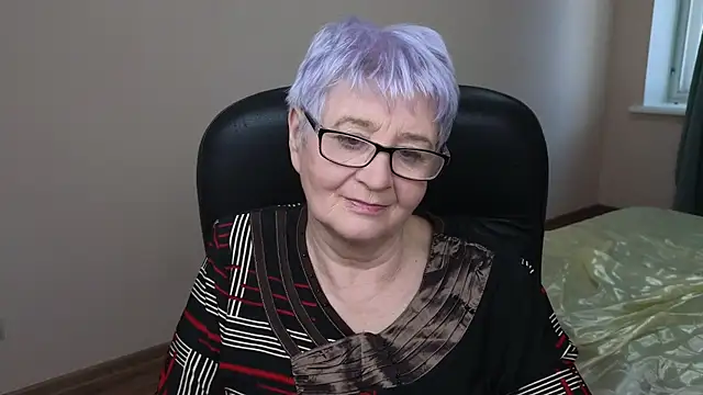 Snapshot of Sandra_Snowflake chatting on 03/13/25, 10:36 Sandra Snowflake online show from 03/13/25, 10:36
