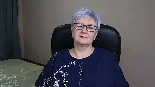 Snapshot of Sandra_Snowflake chatting on 03/17/25, 04:29 Sandra Snowflake online show from 03/17/25, 04:29
