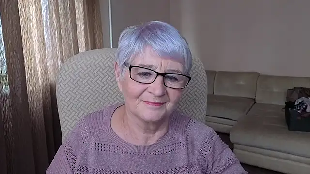 Snapshot of Sandra_Snowflake chatting on 10/07/25, 10:12 Sandra Snowflake online show from 10/07/25, 10:12