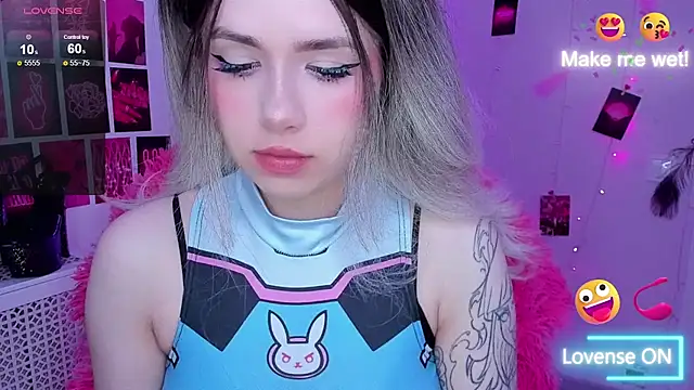 Snapshot of Sparkle_Mona chatting on 02/18/25, 01:32 Sparkle Mona online show from 02/18/25, 01:32