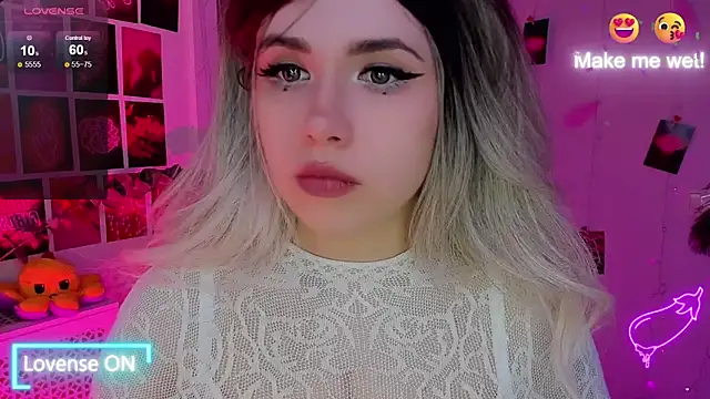 Snapshot of Sparkle_Mona chatting on 02/20/25, 04:50 Sparkle Mona online show from 02/20/25, 04:50