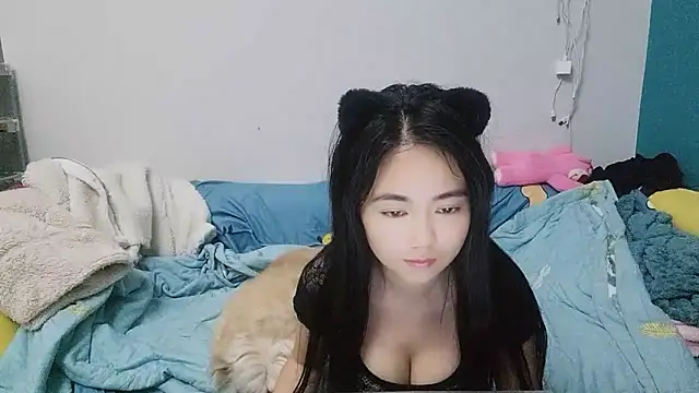 Snapshot of Lucy-xixi chatting on 03/14/25, 01:35 Lucy-xixi online show from 03/14/25, 01:35