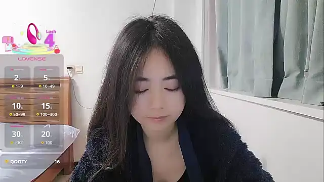 Snapshot of Lucy-xixi chatting on 02/18/26, 06:53 Lucy-xixi online show from 02/18/26, 06:53