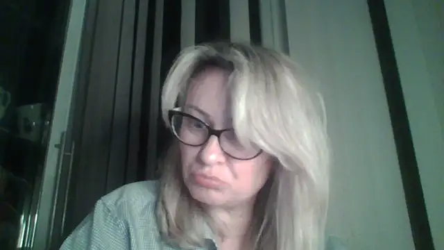 Snapshot of Mary888x chatting on 02/16/25, 09:05 Mary888x online show from 02/16/25, 09:05