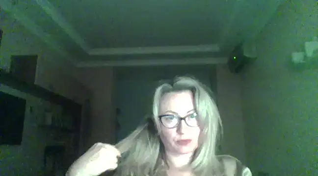 Snapshot of Mary888x chatting on 02/28/25, 04:20 Mary888x online show from 02/28/25, 04:20