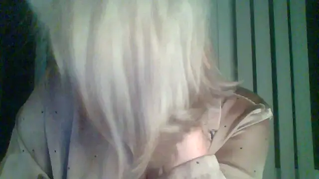 Snapshot of Mary888x chatting on 03/16/25, 07:49 Mary888x online show from 03/16/25, 07:49