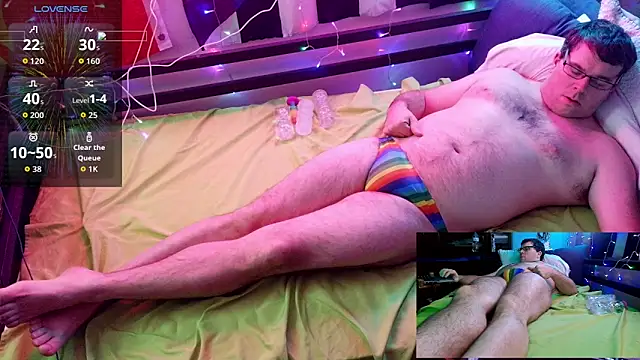 Snapshot of cumfun110 chatting on 12/04/25, 12:42 cumfun110 online show from 12/04/25, 12:42