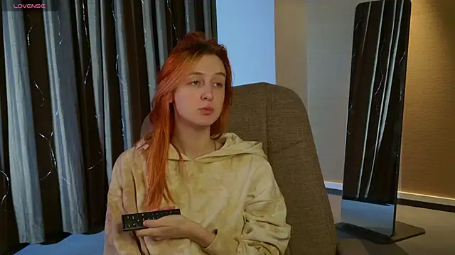 aishiro online show from 02/01/26, 03:54