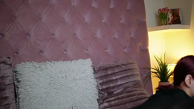 MaiaMini online show from 03/24/26, 10:04