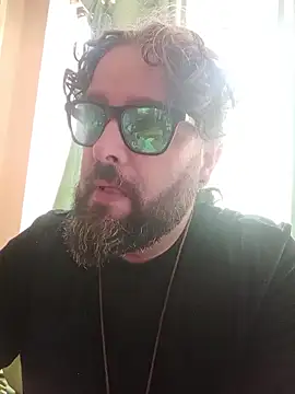 Snapshot of serpensy chatting on 10/04/25, 01:53 serpensy online show from 10/04/25, 01:53