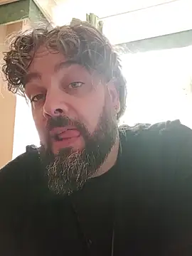 Snapshot of serpensy chatting on 10/12/25, 11:20 serpensy online show from 10/12/25, 11:20