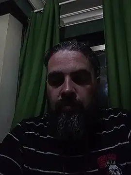 Snapshot of serpensy chatting on 11/05/25, 12:43 serpensy online show from 11/05/25, 12:43