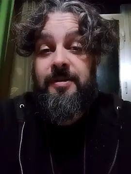 Snapshot of serpensy chatting on 11/11/25, 10:43 serpensy online show from 11/11/25, 10:43