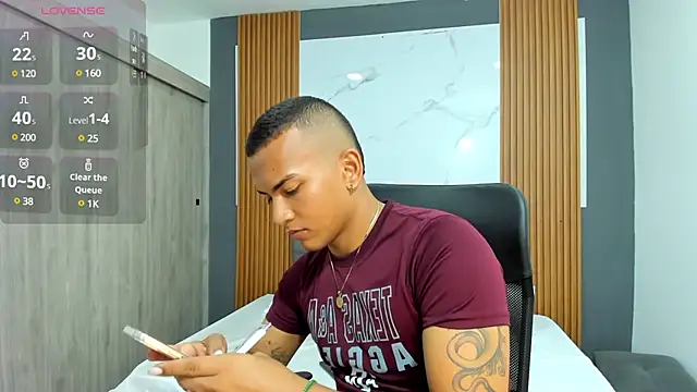 Snapshot of Rafa2004Cruz chatting on 02/18/25, 03:43 Rafa2004Cruz online show from 02/18/25, 03:43