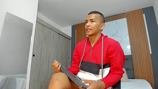 Snapshot of Rafa2004Cruz chatting on 03/17/25, 03:07 Rafa2004Cruz online show from 03/17/25, 03:07