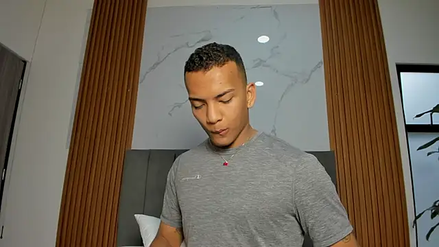 Snapshot of Rafa2004Cruz chatting on 10/17/25, 12:08 Rafa2004Cruz online show from 10/17/25, 12:08