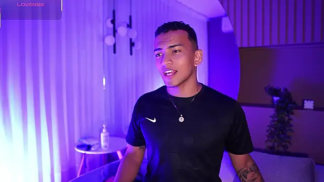 Rafa2004Cruz online show from 03/07/26, 12:46