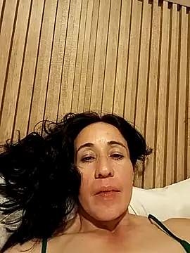 Snapshot of Coeur_de_luxure chatting on 03/03/25, 02:15 Coeur de luxure online show from 03/03/25, 02:15