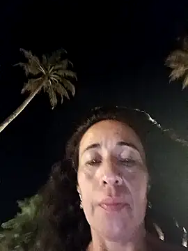 Snapshot of Coeur_de_luxure chatting on 03/04/25, 01:55 Coeur de luxure online show from 03/04/25, 01:55