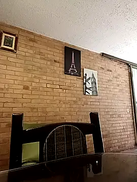 Snapshot of Coeur_de_luxure chatting on 03/13/25, 06:56 Coeur de luxure online show from 03/13/25, 06:56