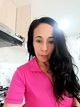 Snapshot of Coeur_de_luxure chatting on 09/14/25, 08:52 Coeur de luxure online show from 09/14/25, 08:52