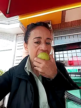 Snapshot of Coeur_de_luxure chatting on 11/29/25, 02:09 Coeur de luxure online show from 11/29/25, 02:09