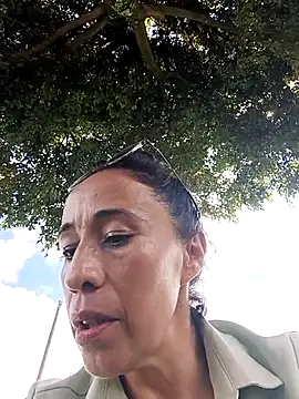 Snapshot of Coeur_de_luxure chatting on 11/30/25, 03:16 Coeur de luxure online show from 11/30/25, 03:16