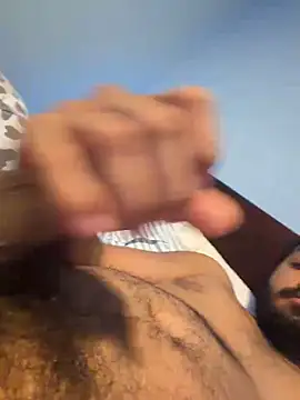 Snapshot of papiamor504 chatting on 11/05/25, 03:28 papiamor504 online show from 11/05/25, 03:28