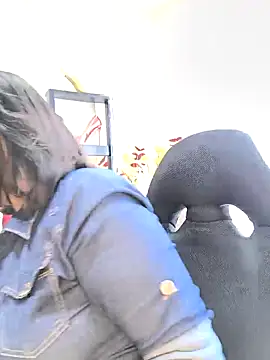 Mrsvictoriaaa online show from 04/05/26, 07:11