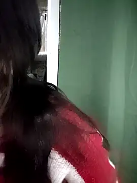 Snapshot of ElaRuil69 chatting on 09/13/25, 03:39 ElaRuil69 online show from 09/13/25, 03:39