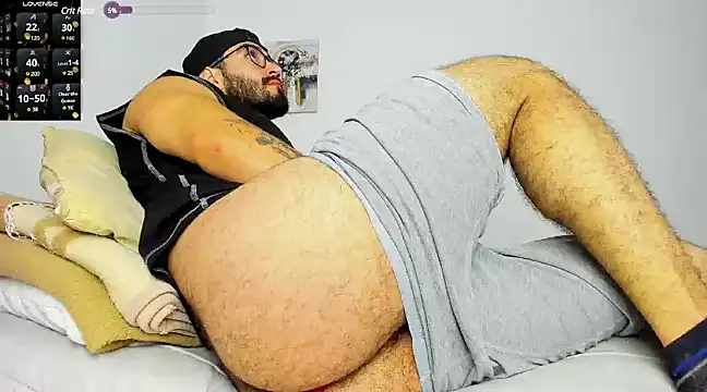 Snapshot of jeyco_santino chatting on 02/19/25, 04:23 jeyco santino online show from 02/19/25, 04:23